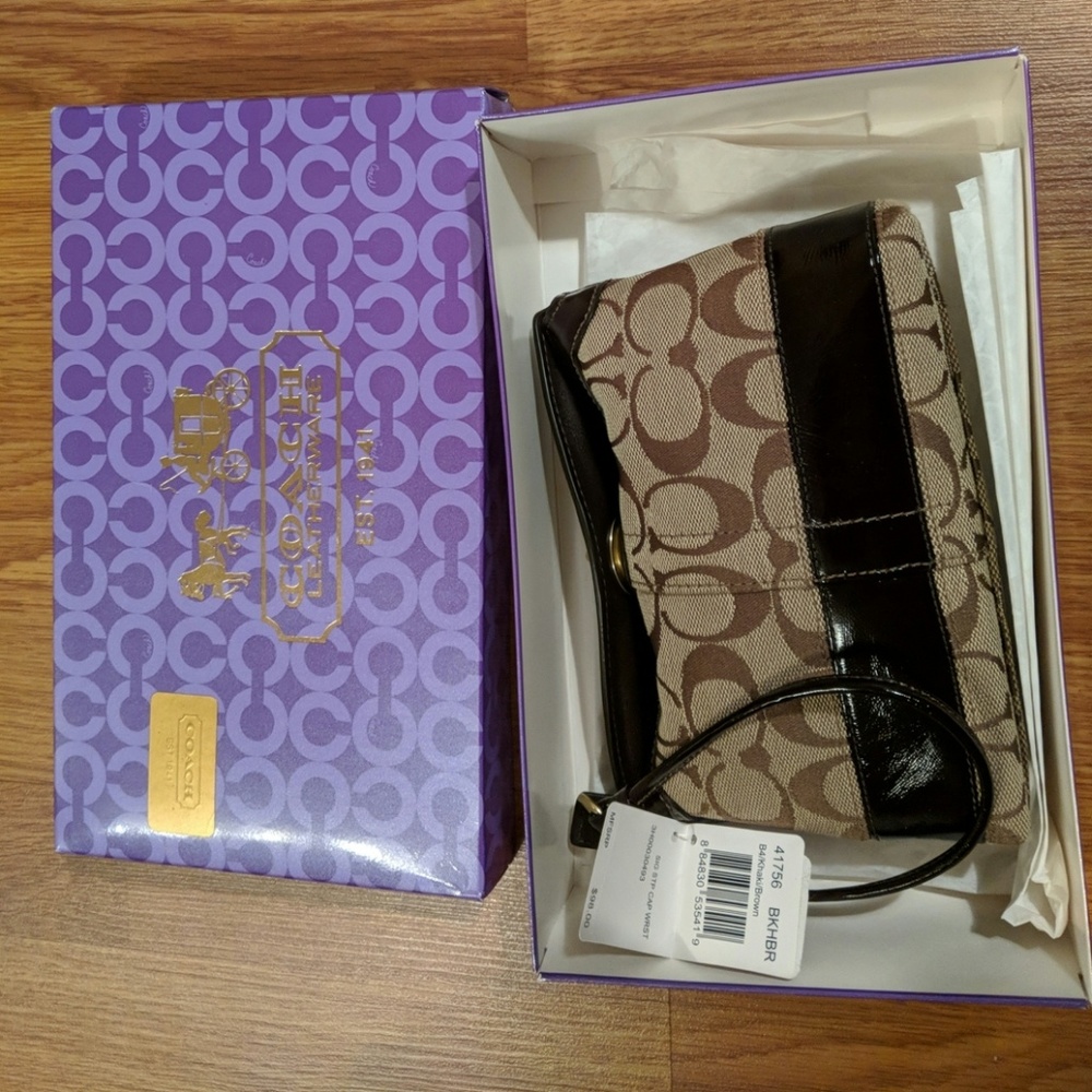 Nwt Coach wristlet